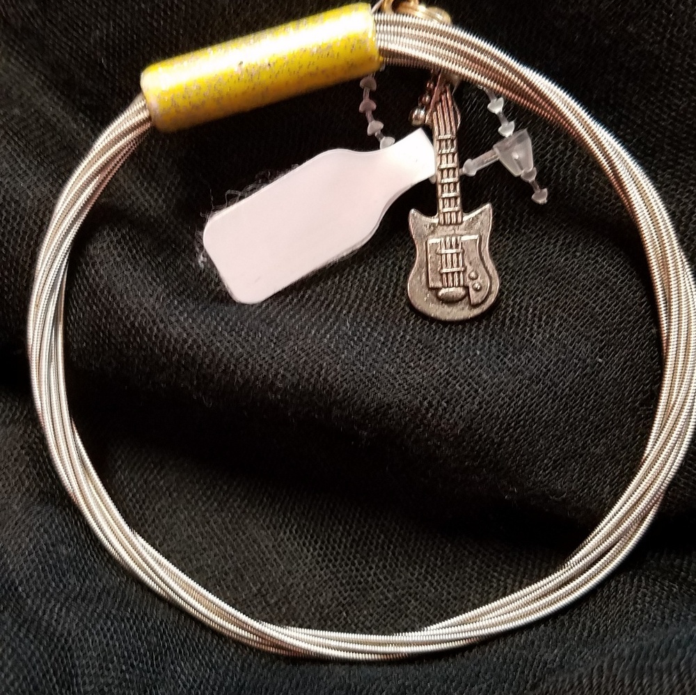 Bracelet - Picture 3 of 3